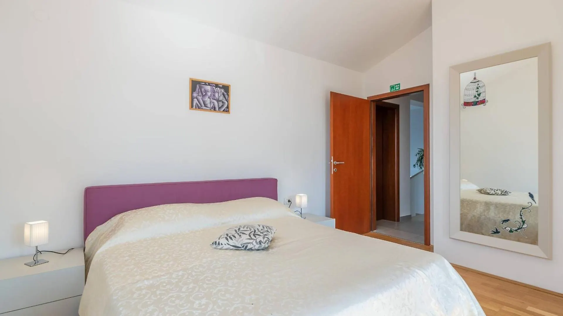 Villa Delle Rondini With Private Wellness Hreljići