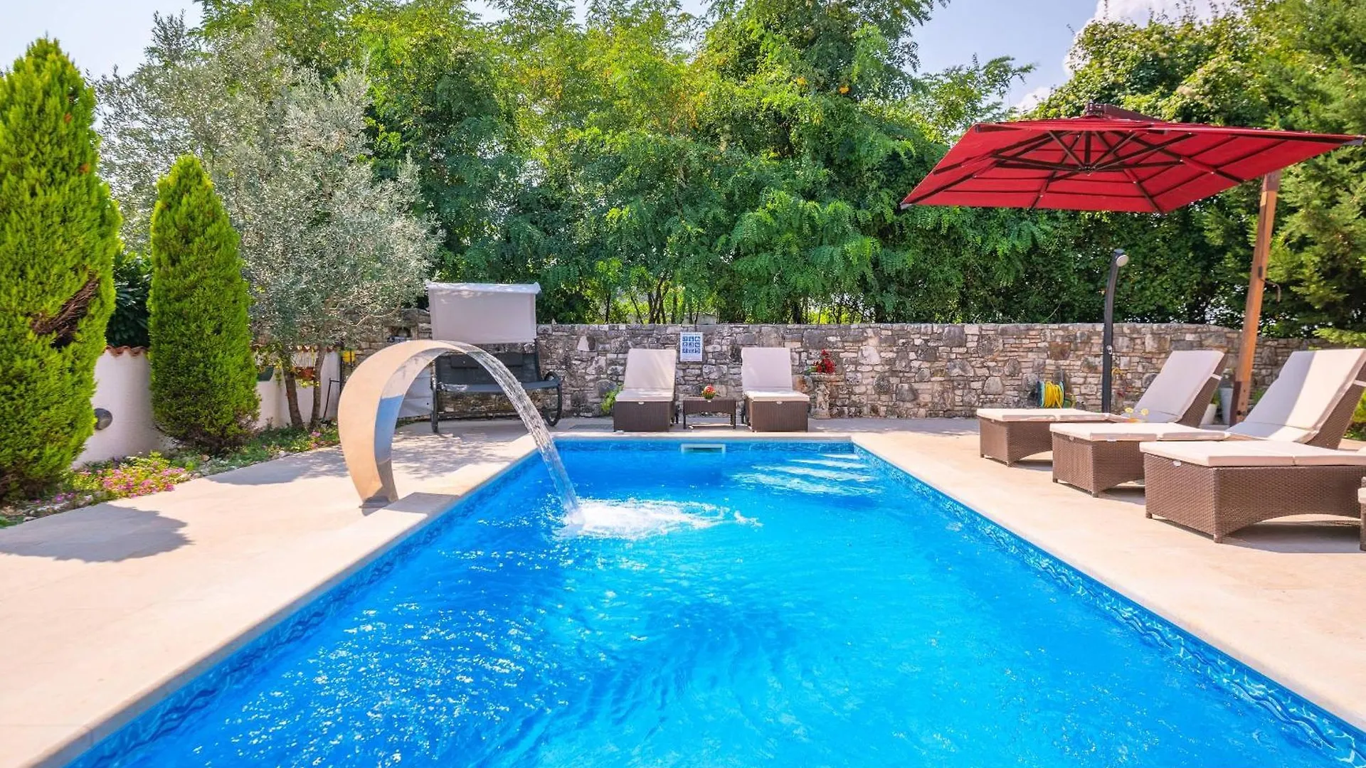 Villa Delle Rondini With Private Wellness Hreljići