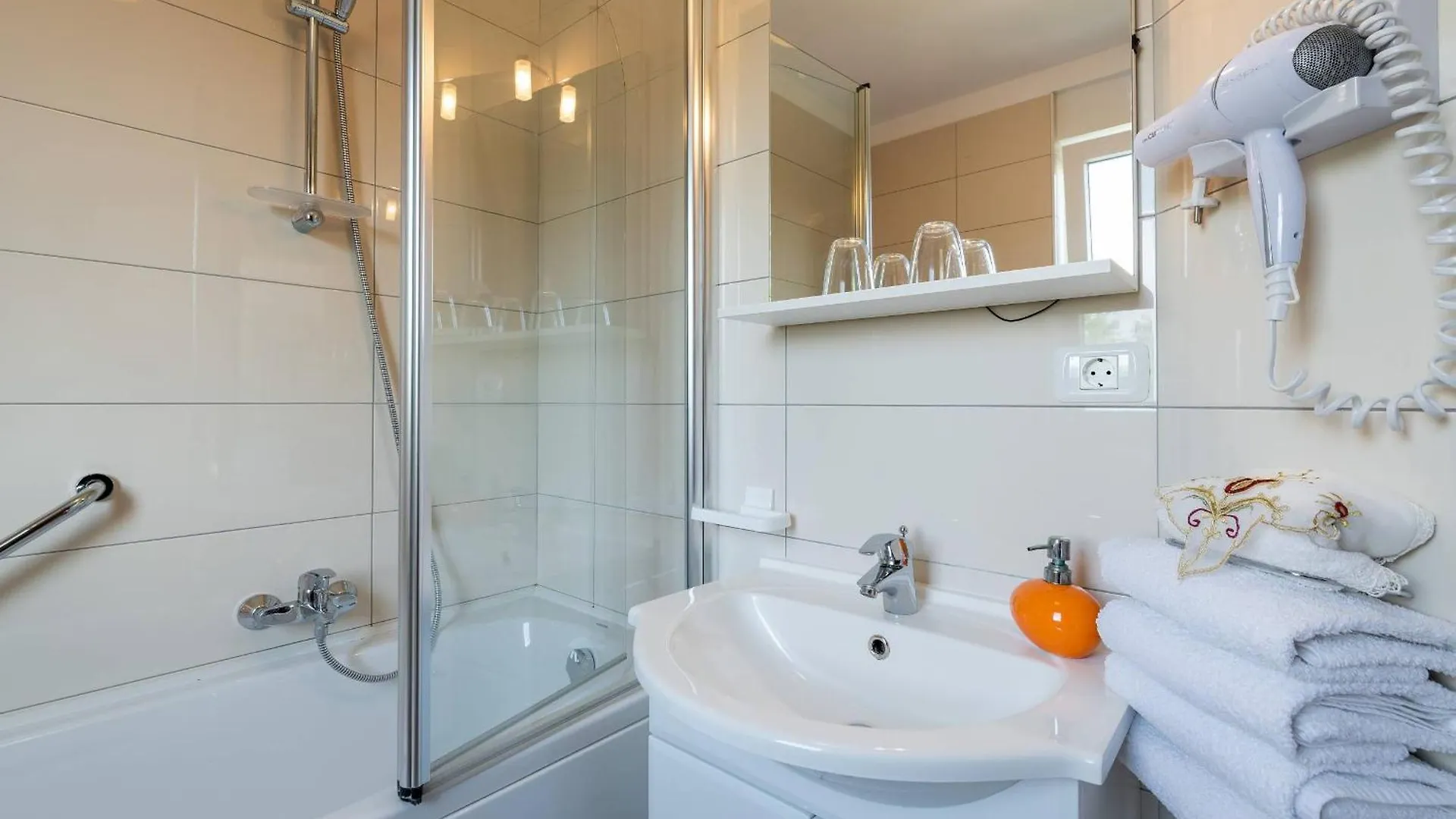 Villa Delle Rondini With Private Wellness Hreljići كرواتيا